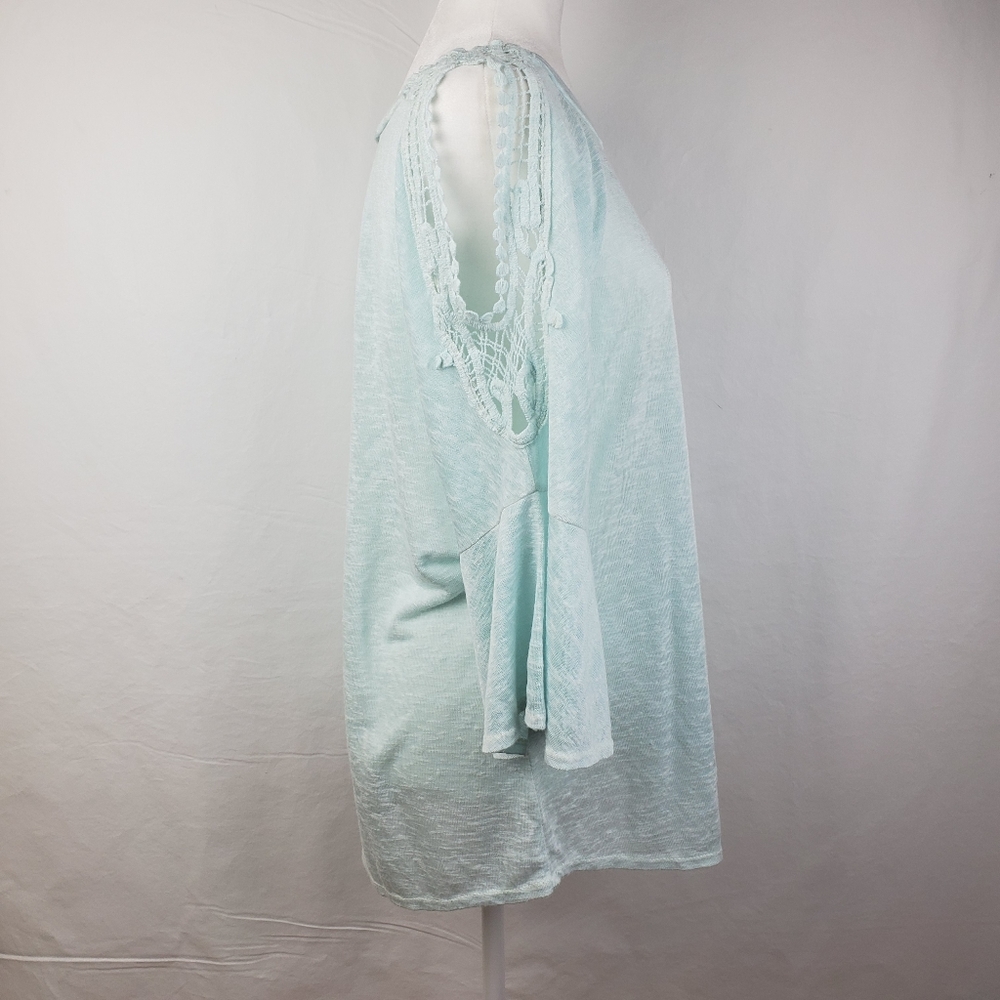 Bellambia Cold Shoulder Blouse - Picture 5 of 8